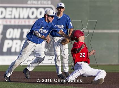 Thumbnail 1 in Springfield vs. Freeburg (IHSA Super Sectional) photogallery.