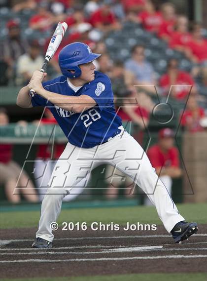Thumbnail 1 in Springfield vs. Freeburg (IHSA Super Sectional) photogallery.