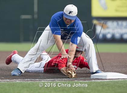 Thumbnail 2 in Springfield vs. Freeburg (IHSA Super Sectional) photogallery.