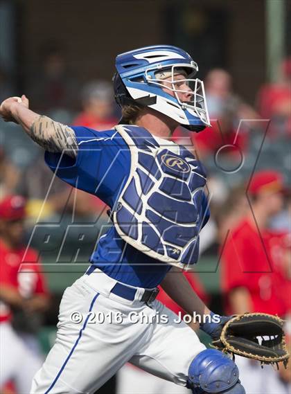 Thumbnail 2 in Springfield vs. Freeburg (IHSA Super Sectional) photogallery.