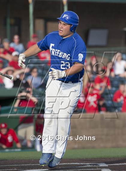 Thumbnail 3 in Springfield vs. Freeburg (IHSA Super Sectional) photogallery.