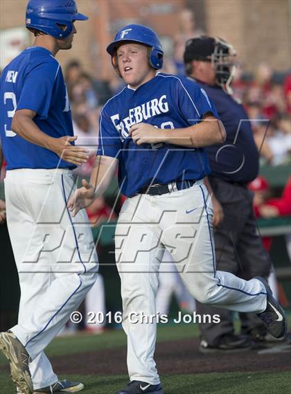 Thumbnail 2 in Springfield vs. Freeburg (IHSA Super Sectional) photogallery.