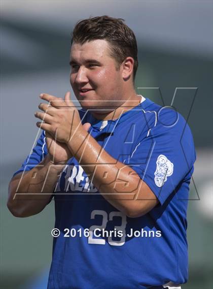 Thumbnail 1 in Springfield vs. Freeburg (IHSA Super Sectional) photogallery.