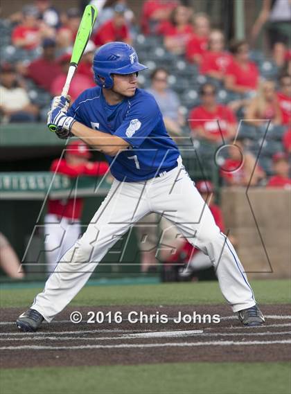 Thumbnail 1 in Springfield vs. Freeburg (IHSA Super Sectional) photogallery.