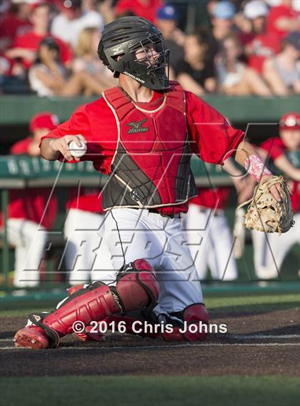 Thumbnail 3 in Springfield vs. Freeburg (IHSA Super Sectional) photogallery.