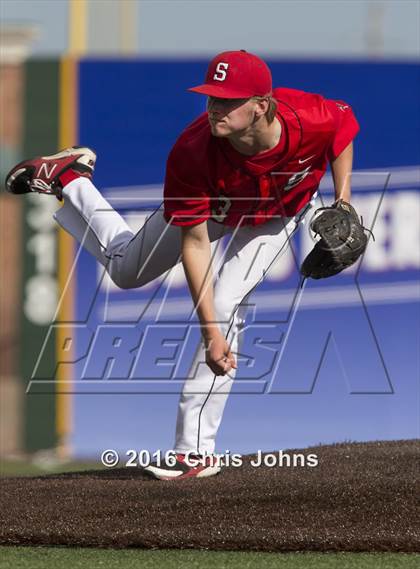 Thumbnail 1 in Springfield vs. Freeburg (IHSA Super Sectional) photogallery.