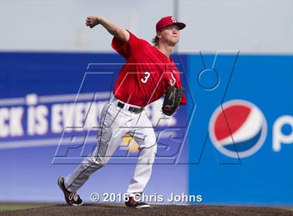 Thumbnail 2 in Springfield vs. Freeburg (IHSA Super Sectional) photogallery.