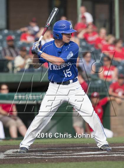 Thumbnail 3 in Springfield vs. Freeburg (IHSA Super Sectional) photogallery.