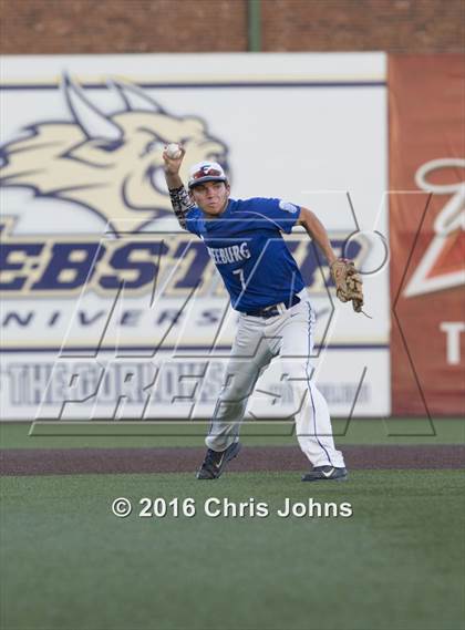 Thumbnail 3 in Springfield vs. Freeburg (IHSA Super Sectional) photogallery.