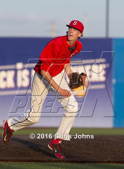 Thumbnail 2 in Springfield vs. Freeburg (IHSA Super Sectional) photogallery.