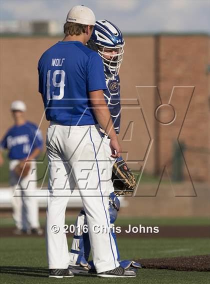 Thumbnail 2 in Springfield vs. Freeburg (IHSA Super Sectional) photogallery.