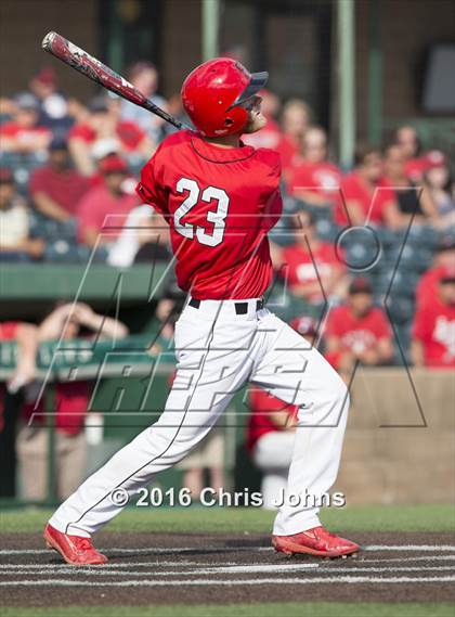 Thumbnail 1 in Springfield vs. Freeburg (IHSA Super Sectional) photogallery.