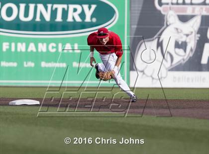 Thumbnail 2 in Springfield vs. Freeburg (IHSA Super Sectional) photogallery.