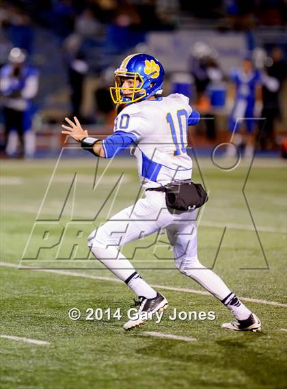 Thumbnail 1 in Del Campo vs Rocklin (CIF SJS D2 Playoff) photogallery.