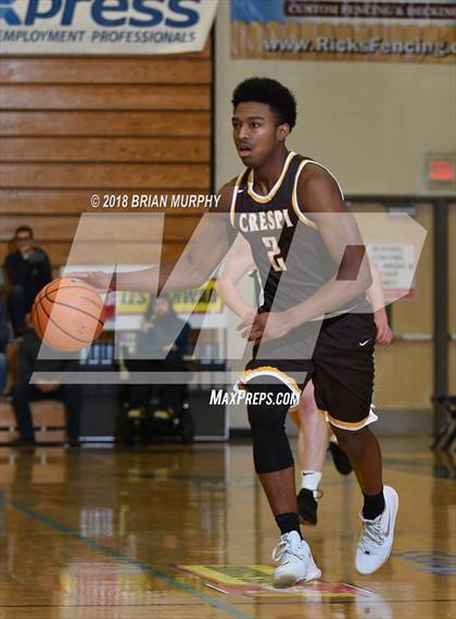 Thumbnail 1 in Jesuit vs Crespi (Les Schwab Invitational) photogallery.