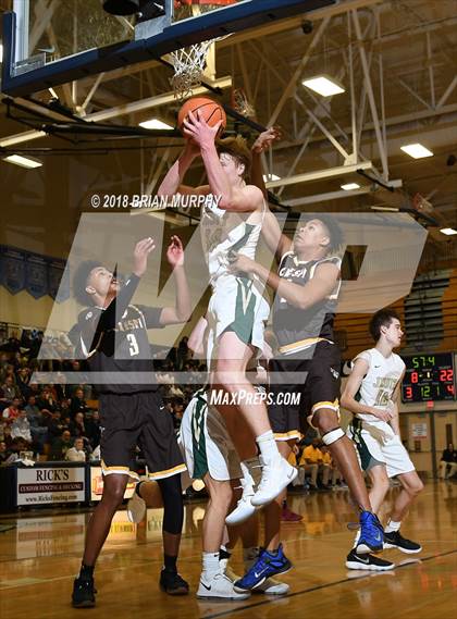 Thumbnail 1 in Jesuit vs Crespi (Les Schwab Invitational) photogallery.