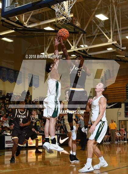 Thumbnail 3 in Jesuit vs Crespi (Les Schwab Invitational) photogallery.