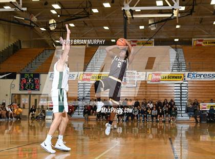 Thumbnail 2 in Jesuit vs Crespi (Les Schwab Invitational) photogallery.