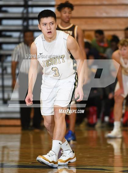 Thumbnail 3 in Jesuit vs Crespi (Les Schwab Invitational) photogallery.