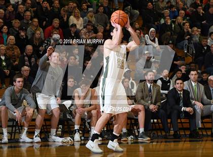 Thumbnail 3 in Jesuit vs Crespi (Les Schwab Invitational) photogallery.