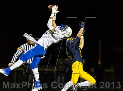 Thumbnail 3 in Warren vs Glenbrook South (IHSA 8A First Round Playoff) photogallery.