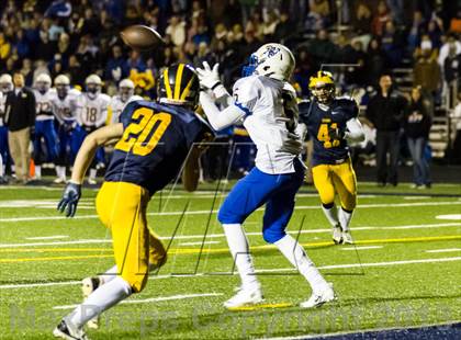 Thumbnail 3 in Warren vs Glenbrook South (IHSA 8A First Round Playoff) photogallery.