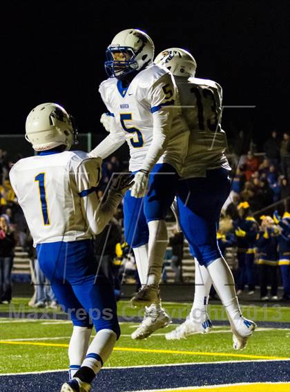 Thumbnail 3 in Warren vs Glenbrook South (IHSA 8A First Round Playoff) photogallery.