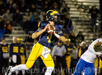 Thumbnail 2 in Warren vs Glenbrook South (IHSA 8A First Round Playoff) photogallery.