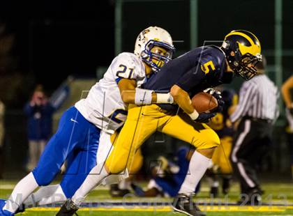 Thumbnail 2 in Warren vs Glenbrook South (IHSA 8A First Round Playoff) photogallery.