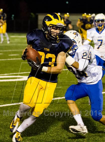 Thumbnail 1 in Warren vs Glenbrook South (IHSA 8A First Round Playoff) photogallery.
