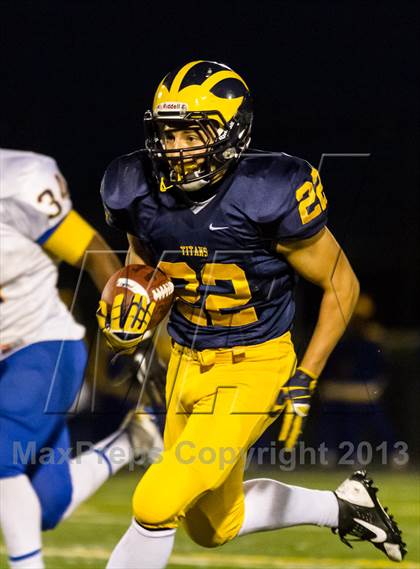 Thumbnail 1 in Warren vs Glenbrook South (IHSA 8A First Round Playoff) photogallery.