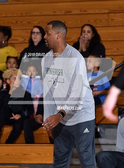 Thumbnail 2 in Ponderosa vs. Cosumnes Oaks (Folsom Bulldog Classic) photogallery.