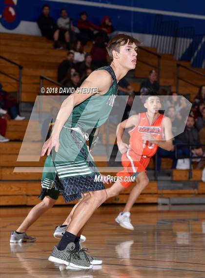 Thumbnail 2 in Ponderosa vs. Cosumnes Oaks (Folsom Bulldog Classic) photogallery.
