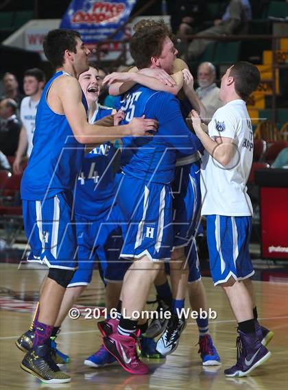 Thumbnail 3 in Haldane vs. Moravia (NYSPHSAA Class C Semifinal) photogallery.