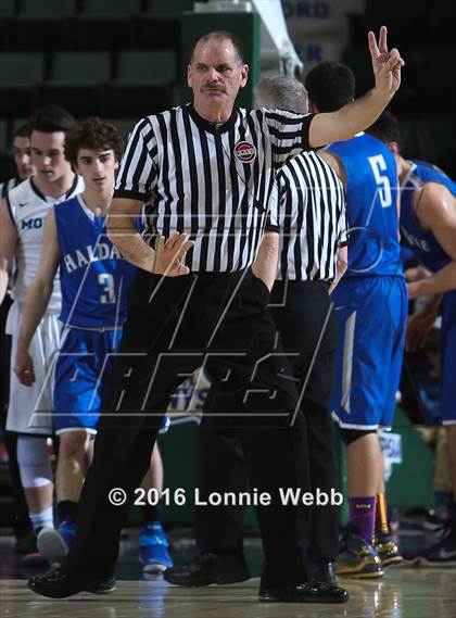 Thumbnail 3 in Haldane vs. Moravia (NYSPHSAA Class C Semifinal) photogallery.