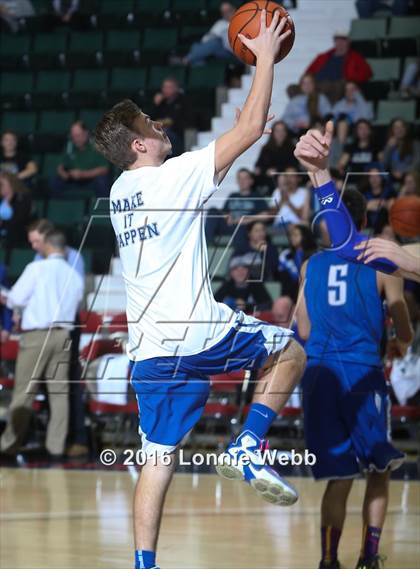 Thumbnail 1 in Haldane vs. Moravia (NYSPHSAA Class C Semifinal) photogallery.