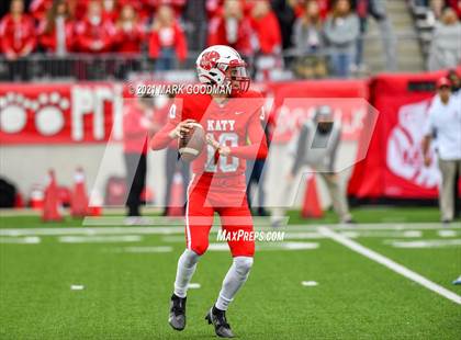Thumbnail 3 in King @ Katy (UIL-6A Regional Playoff) photogallery.