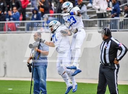 Thumbnail 3 in King @ Katy (UIL-6A Regional Playoff) photogallery.