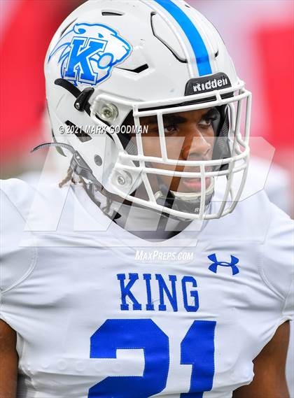 Thumbnail 1 in King @ Katy (UIL-6A Regional Playoff) photogallery.