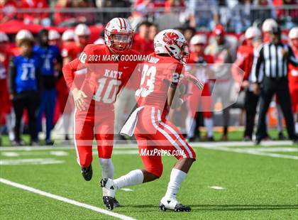 Thumbnail 2 in King @ Katy (UIL-6A Regional Playoff) photogallery.