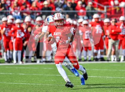 Thumbnail 3 in King @ Katy (UIL-6A Regional Playoff) photogallery.