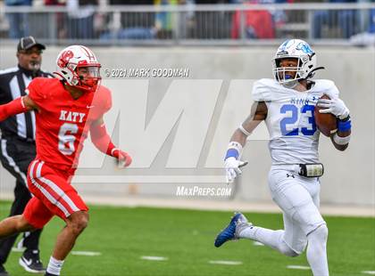 Thumbnail 1 in King @ Katy (UIL-6A Regional Playoff) photogallery.