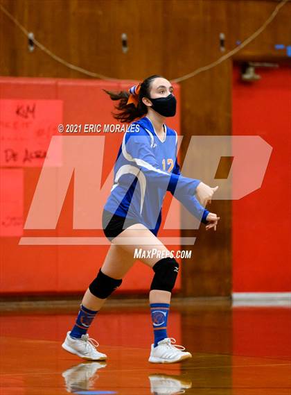 Thumbnail 2 in Clairemont @ Hoover photogallery.