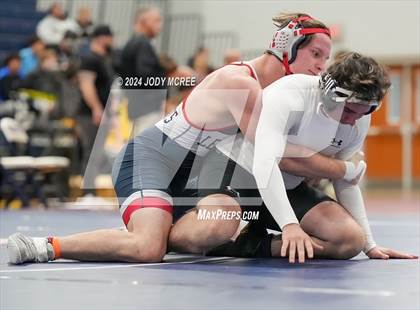 Thumbnail 3 in Lewisburg vs NorthPoint (Lewisburg Quad) photogallery.