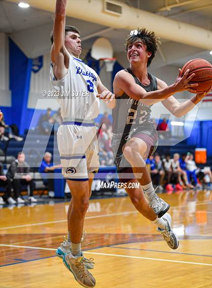 Thumbnail 3 in Snook vs Fayetteville photogallery.