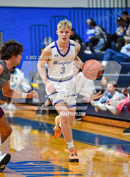 Thumbnail 2 in Snook vs Fayetteville photogallery.
