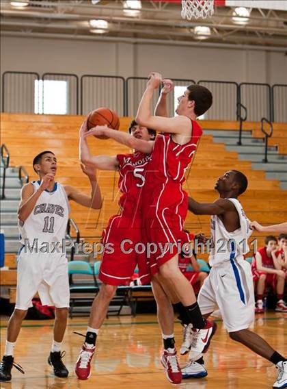 Thumbnail 1 in Chavez vs Memorial (McDonald's Texas Invitational) photogallery.