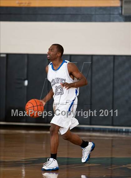 Thumbnail 2 in Chavez vs Memorial (McDonald's Texas Invitational) photogallery.