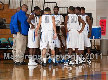 Thumbnail 2 in Chavez vs Memorial (McDonald's Texas Invitational) photogallery.