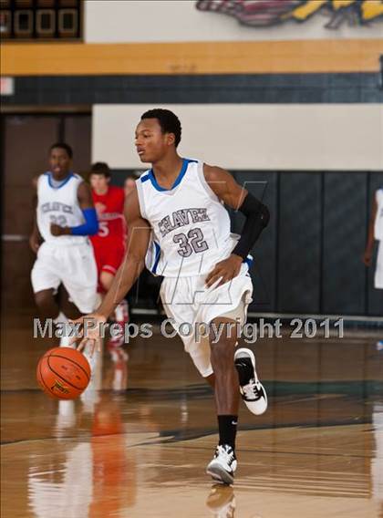 Thumbnail 3 in Chavez vs Memorial (McDonald's Texas Invitational) photogallery.